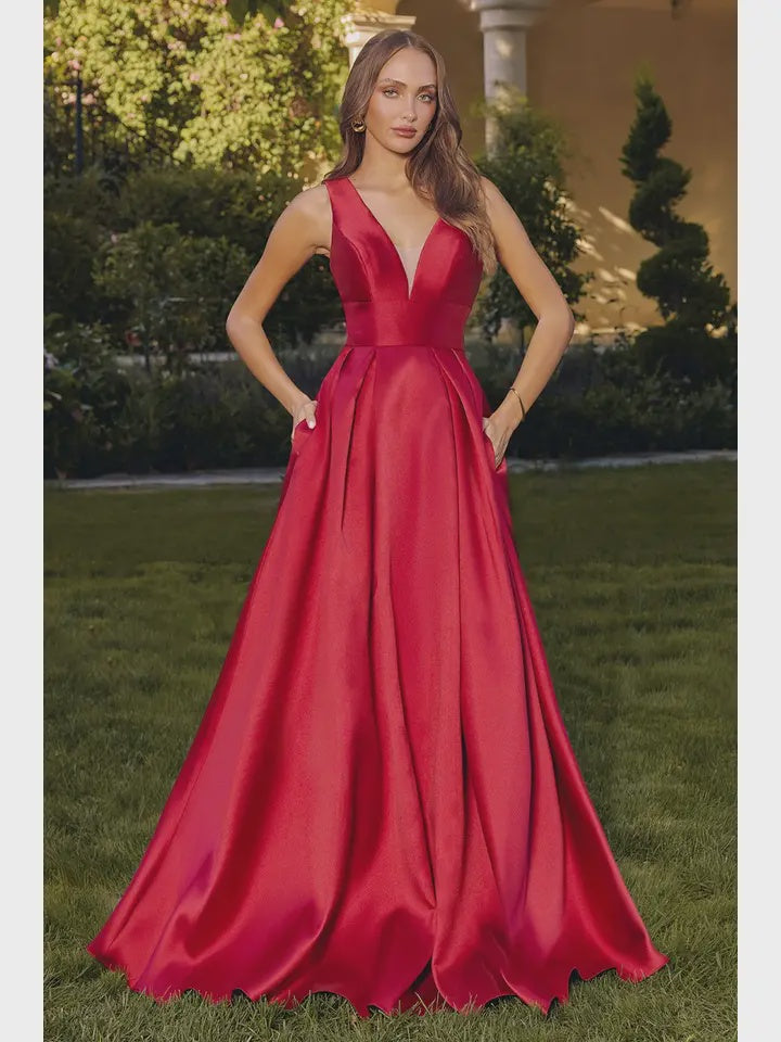 814 Sylvie Gown Wine