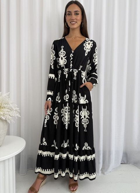 7770 Janelle Maxi Black